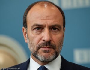 Arvo Hallik: Unternehmer, Ehemann einer Politikerin und die Kontroversen um seine Laufbahn