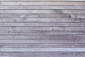 Holzverkleidungen eignen sich nicht nur für den Außenbereich. Sie werden auch Ihr Interieur beleben